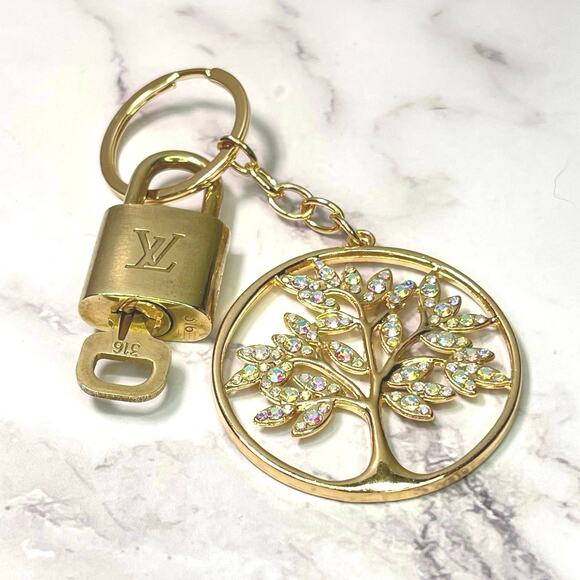 Louis Vuitton Lock & Key Set #316 w/ a Rhinestone Tree of Life Charm Keychain - Picture 1 of 4